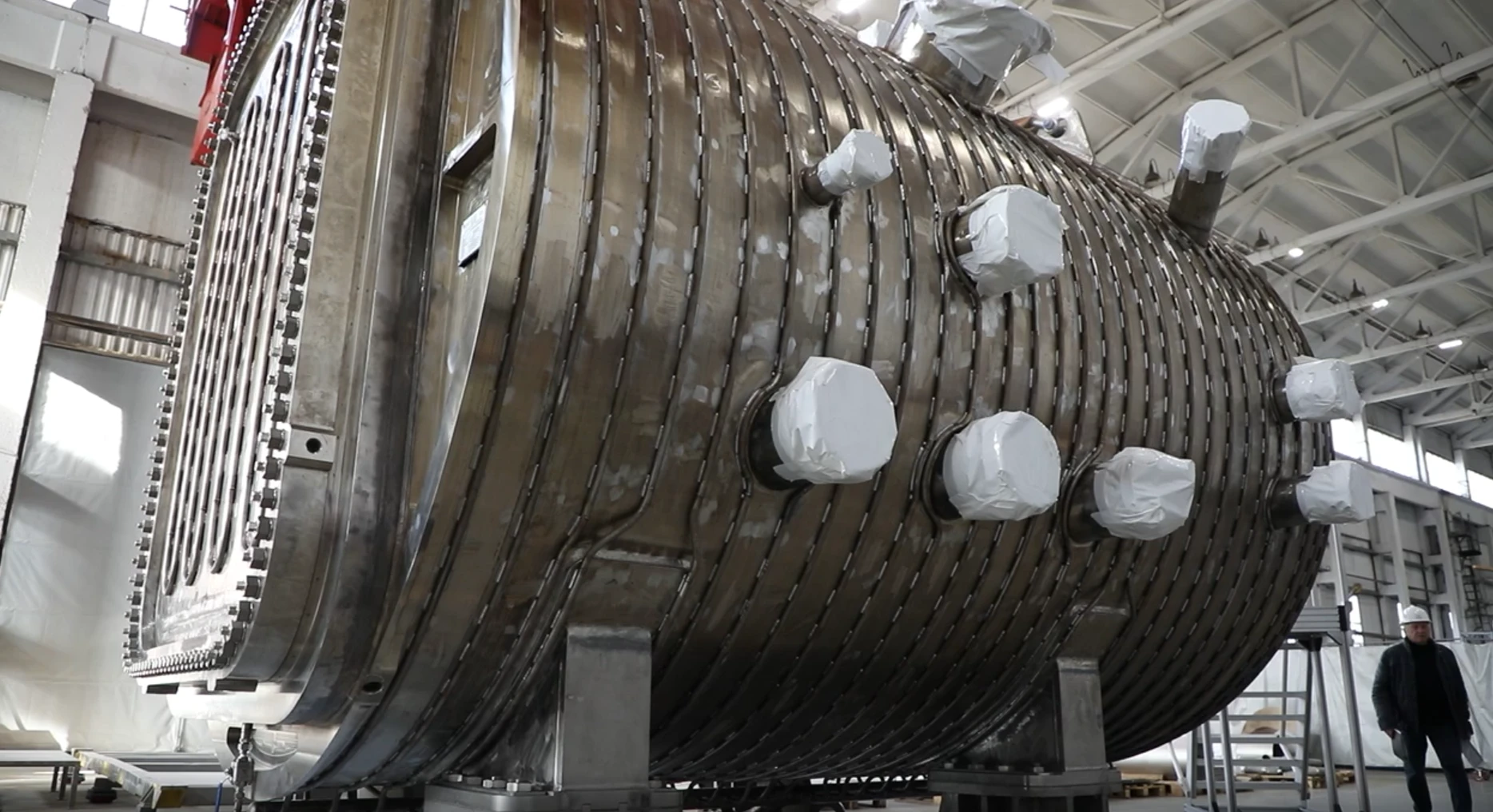 В ИТЭР из Брянска отгружена вакуумная камера первого испытательного стенда №4 порт-плагов