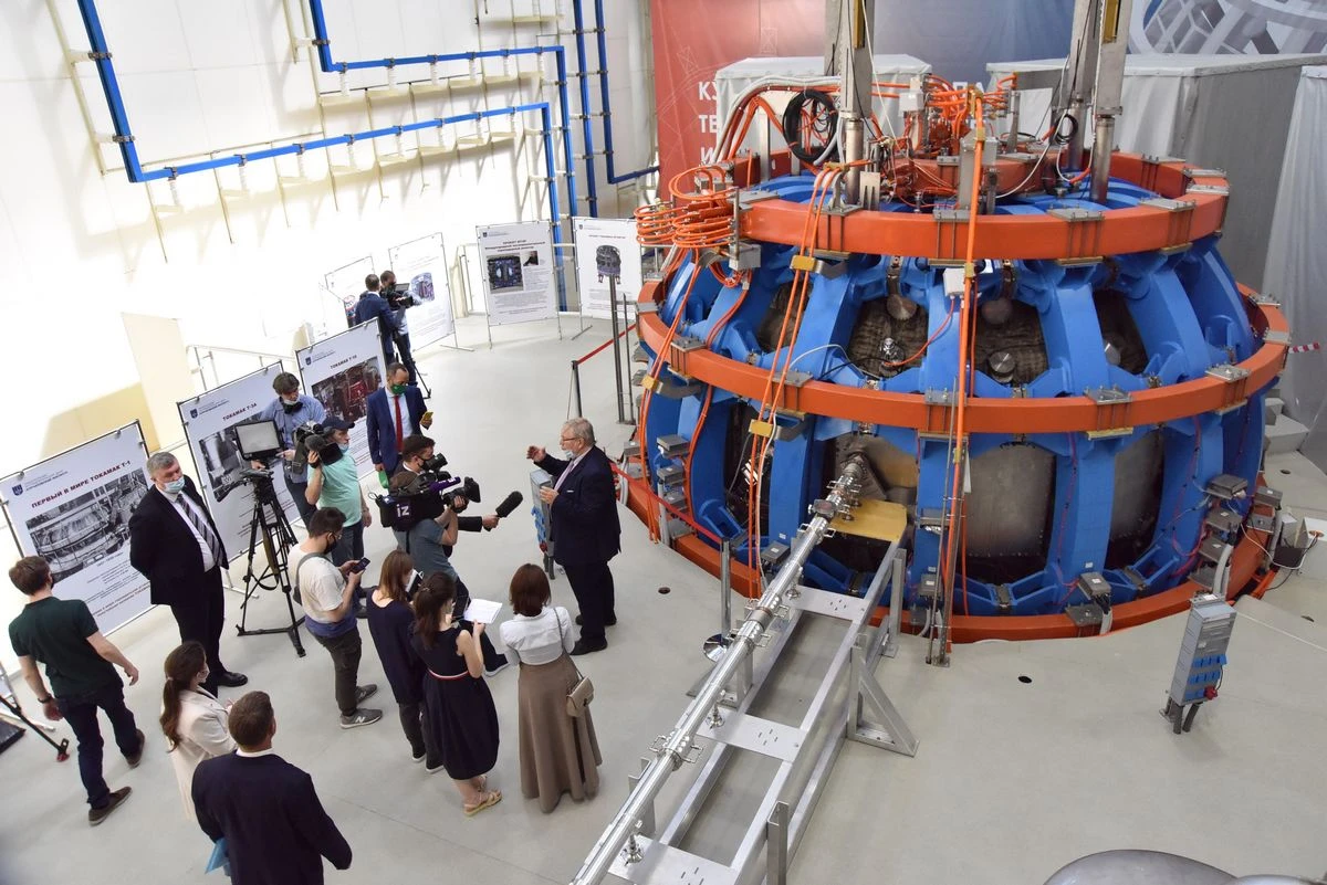 Термоядерную установку, модернизация которой производилась на заводе ООО «НПО «ГКМП», запустили в Курчатовском институте